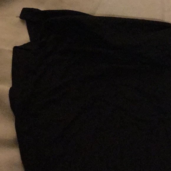 Short sleeve V Neck shirt with slits on side - Picture 2 of 3